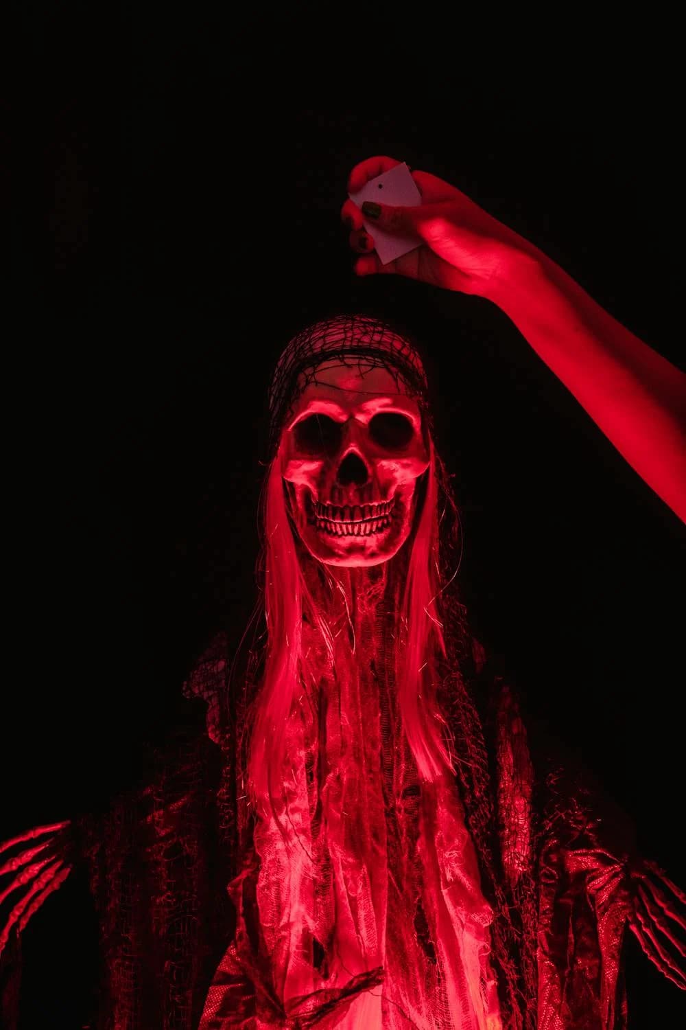 A trendy horror game that is taking over the internet...